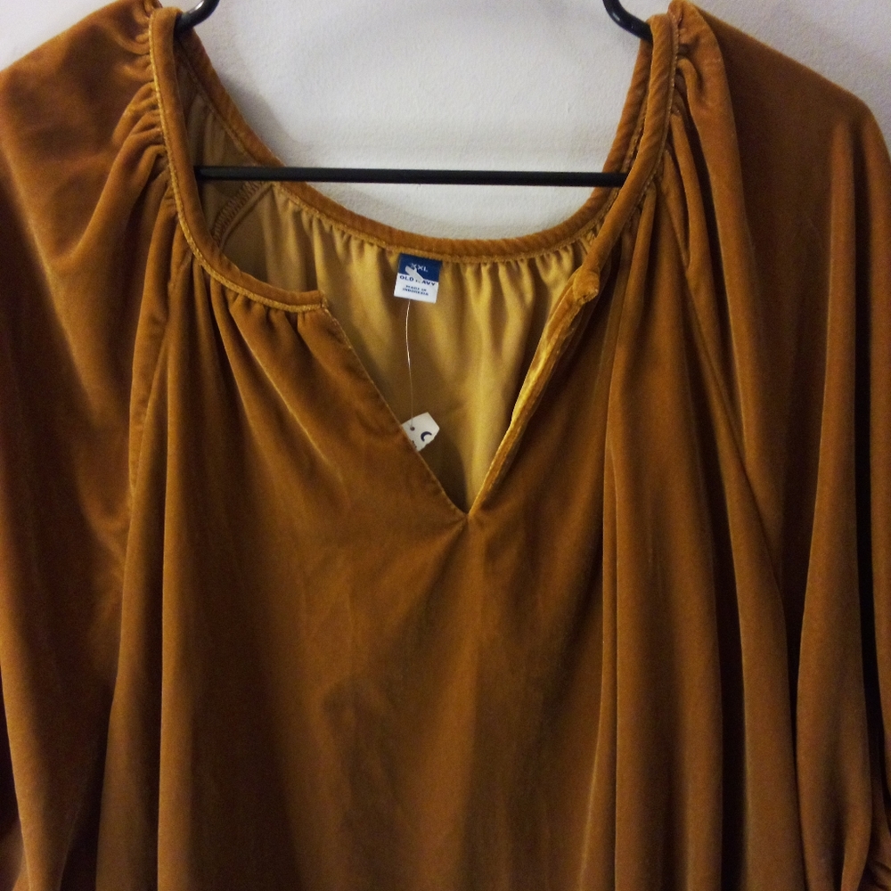 Old Navy, Women's, Quarter Sleeve, V-Neck Shirt, Size (XXL) - Picture 4 of 6